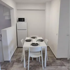 2 Bedroom In Center With Pool And Parking Apartamento Salou